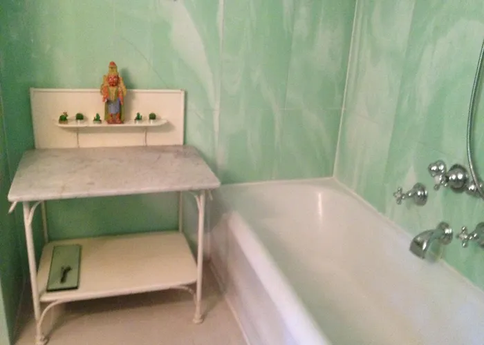 Apartman Geraeumige Garten-wohnung Bei Schoenbrunn Ab 1 Woche Bécs